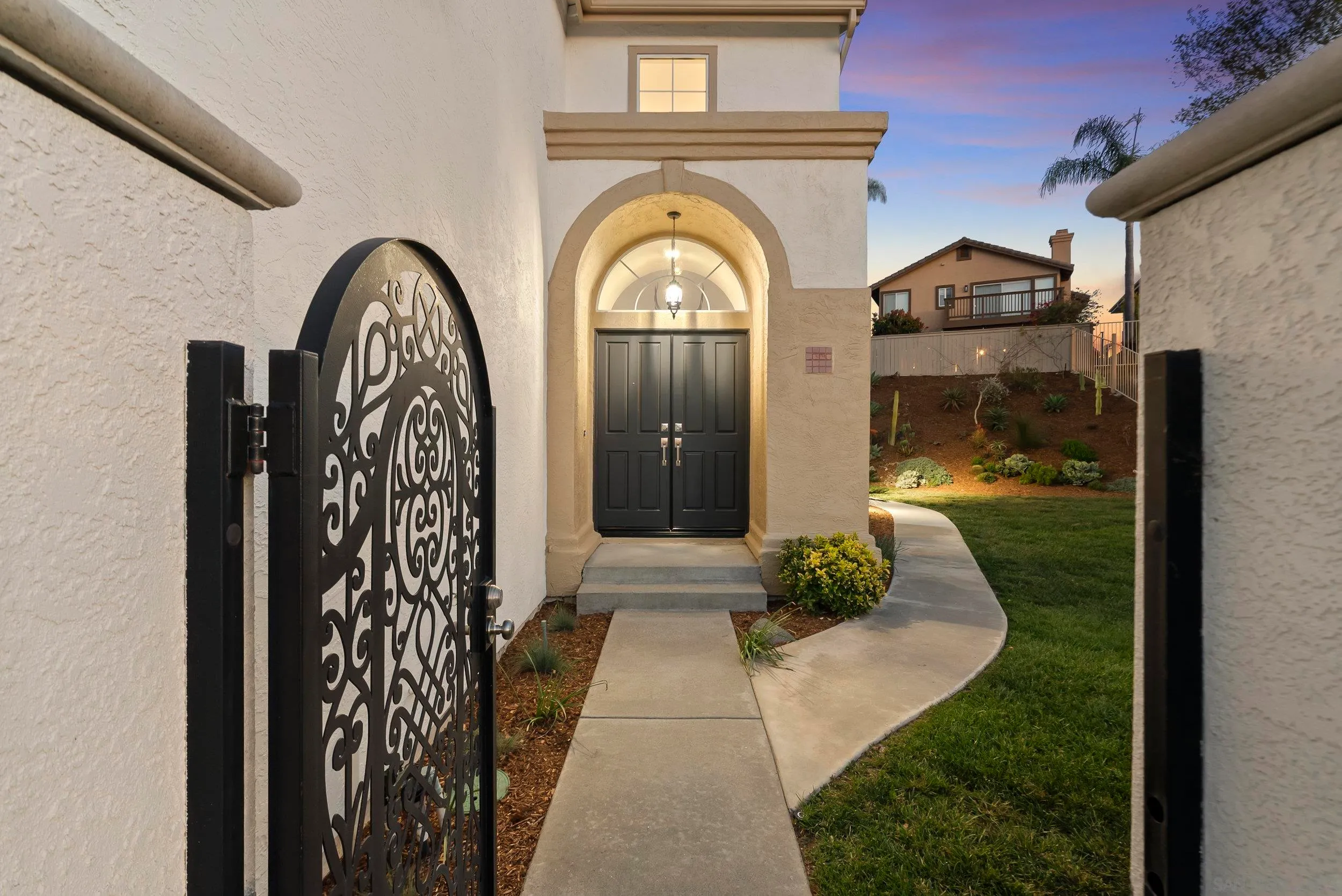 Escondido, California 92026, United States, 4 Bedrooms Bedrooms, ,3 BathroomsBathrooms,Residential,Active,107170