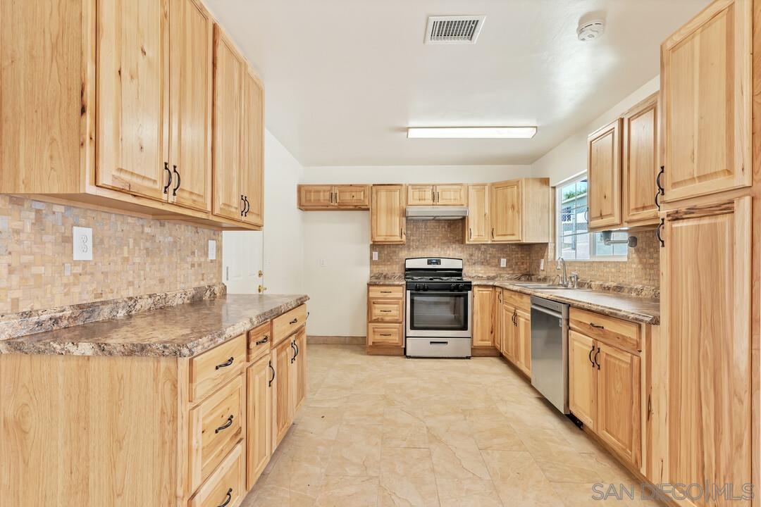 9548 Abbeyfield Rd