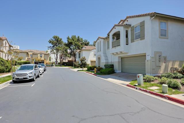 1825 Via Capri Street