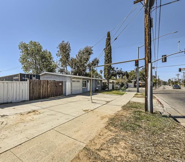 1215 E Mission Avenue