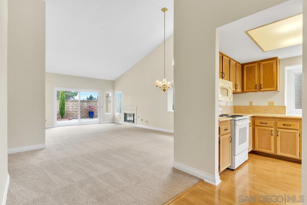 1993 Stonecrest Ct