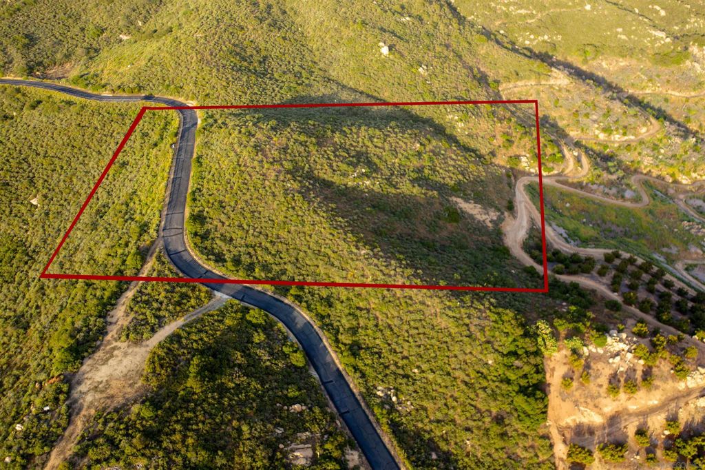 Photo of 18035 Sunset Point Rd, Poway, CA 92064 (MLS # 250030057)