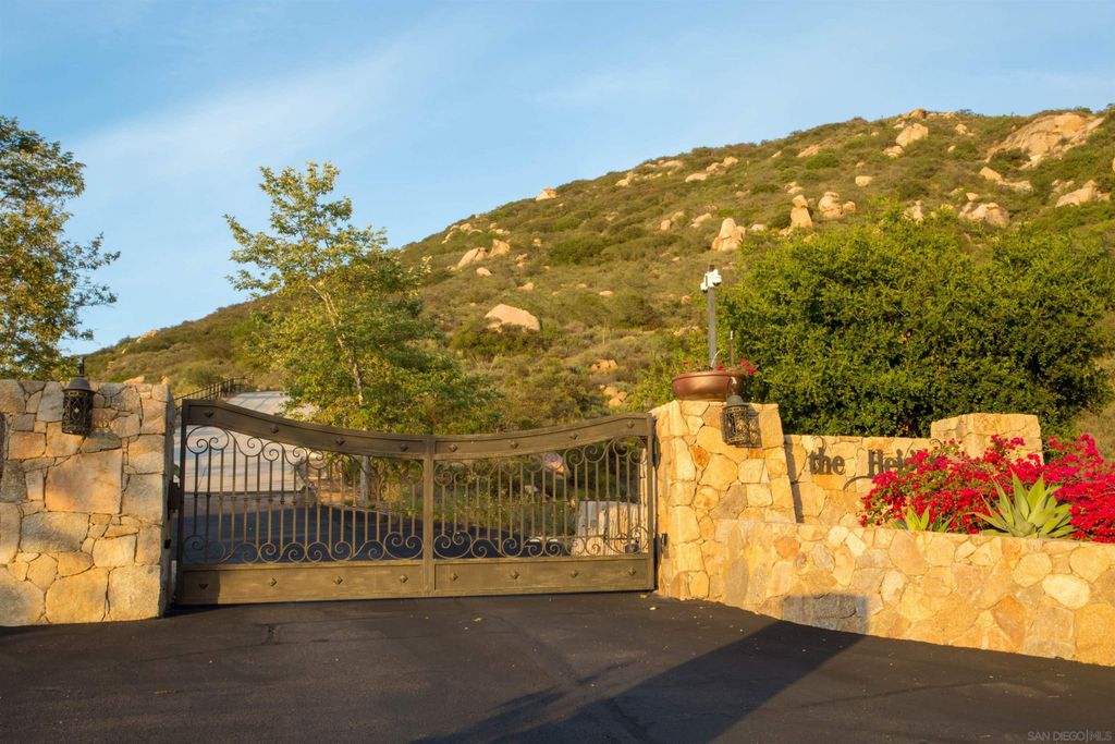 Photo of 18035 Sunset Point Rd, Poway, CA 92064 (MLS # 250030057)