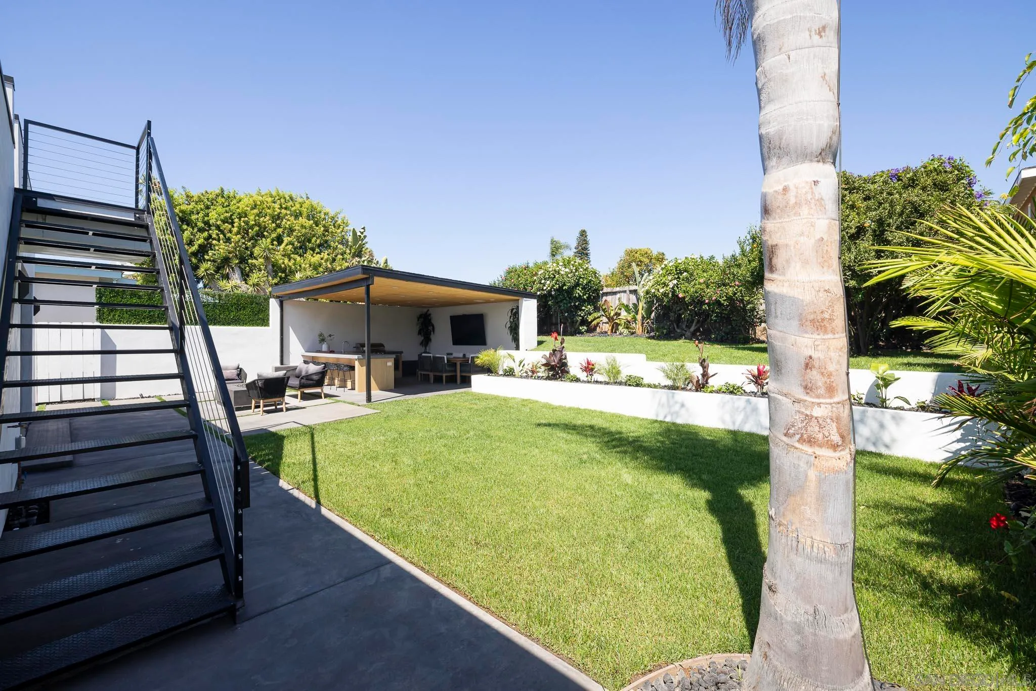 San Diego, California 92110, United States, 3 Bedrooms Bedrooms, ,2 BathroomsBathrooms,Residential,Pending,23003