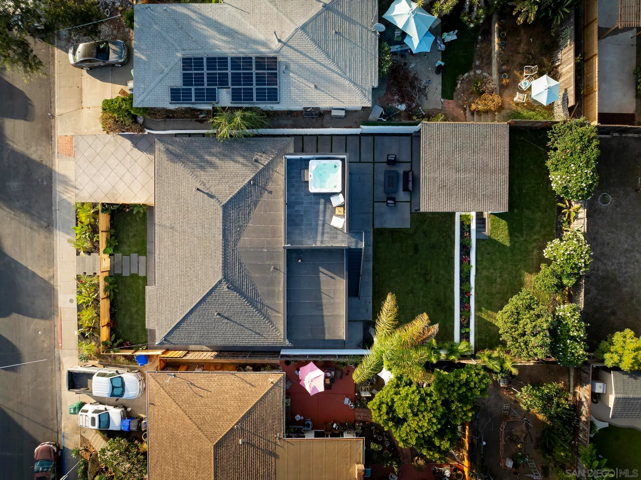 San Diego, California 92110, United States, 3 Bedrooms Bedrooms, ,2 BathroomsBathrooms,Residential,Pending,23003