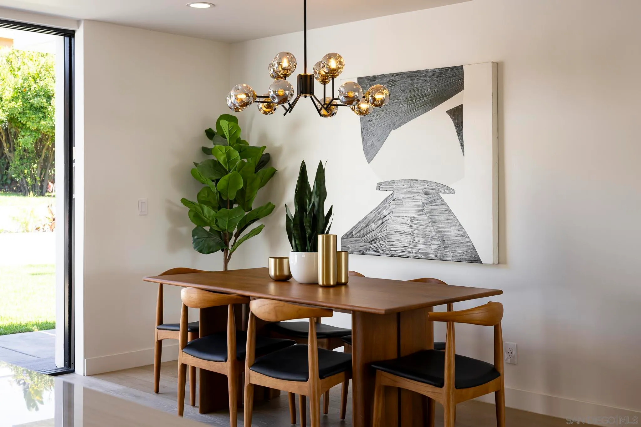 San Diego, California 92110, United States, 3 Bedrooms Bedrooms, ,2 BathroomsBathrooms,Residential,Pending,23003