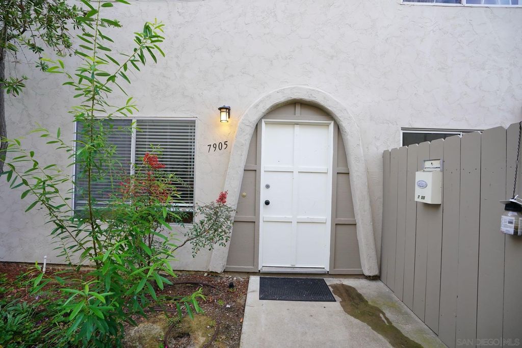 Photo for 7905 Camino Glorita, San Diego, CA 92122 (MLS # 230024269)