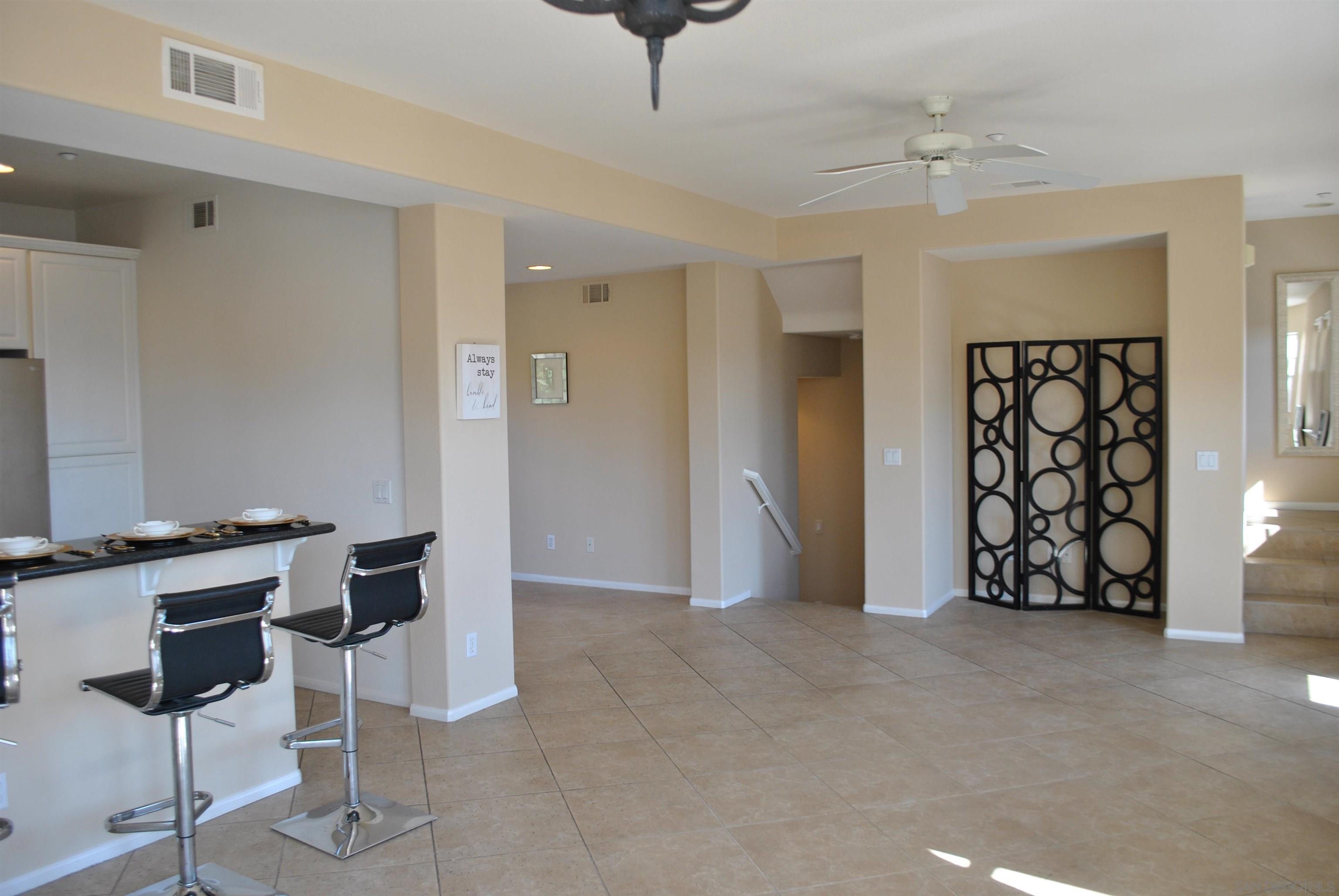 3141 Harbor Ridge Ln
