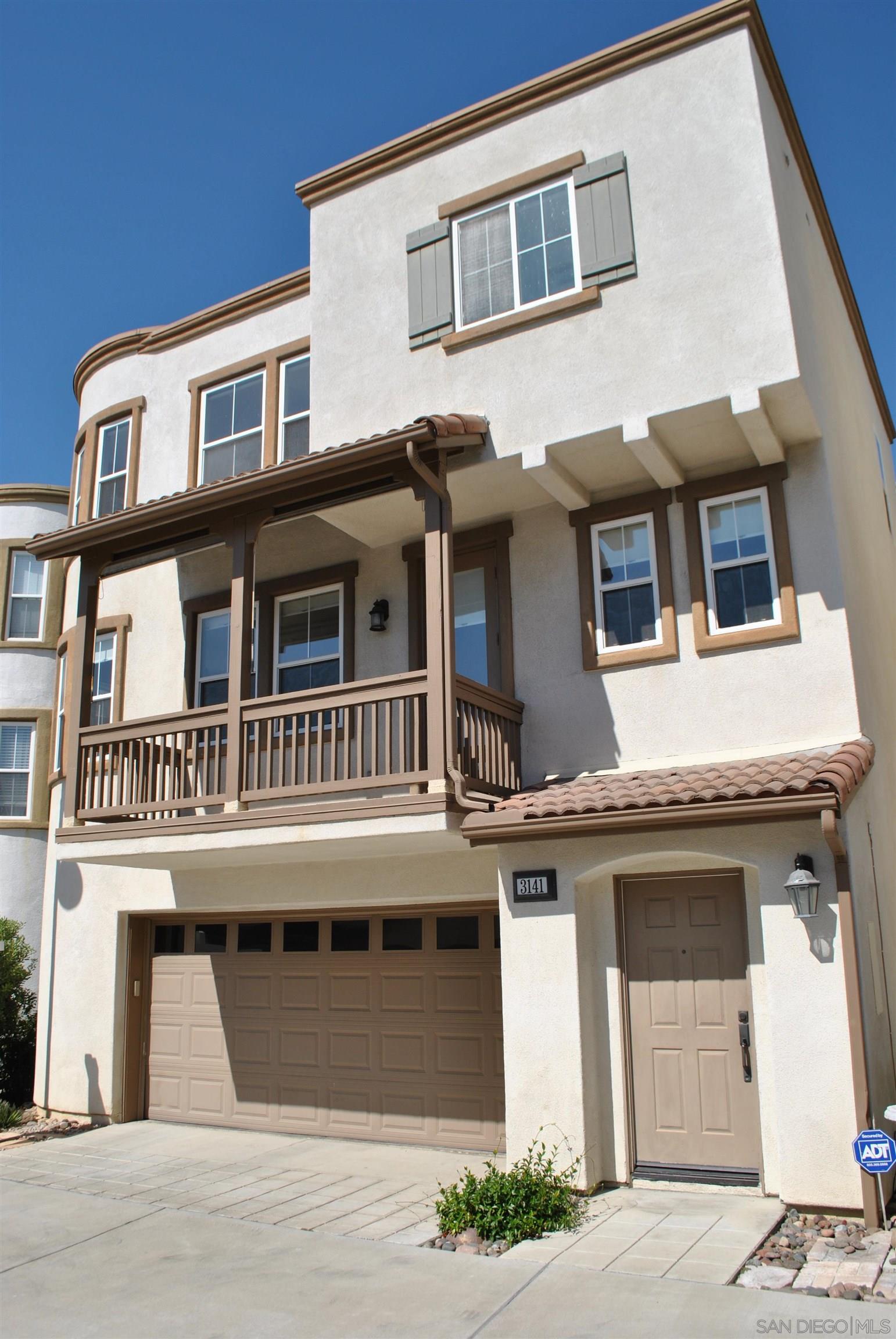 3141 Harbor Ridge Ln