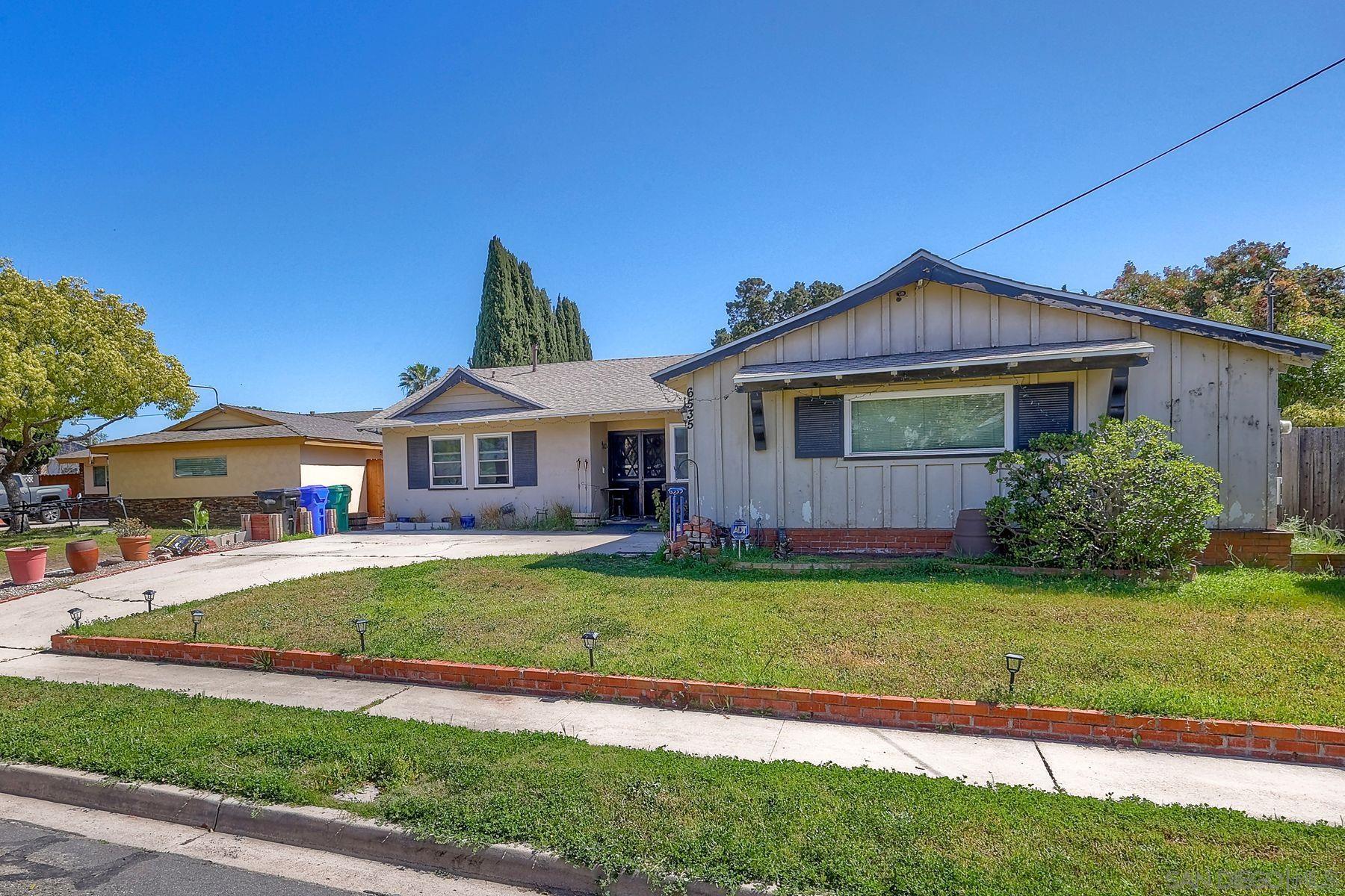 6535 Mount Albertine Court