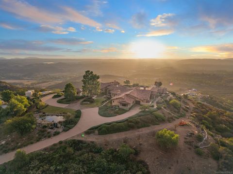 15707  Blue Crystal Trl Poway CA 92064