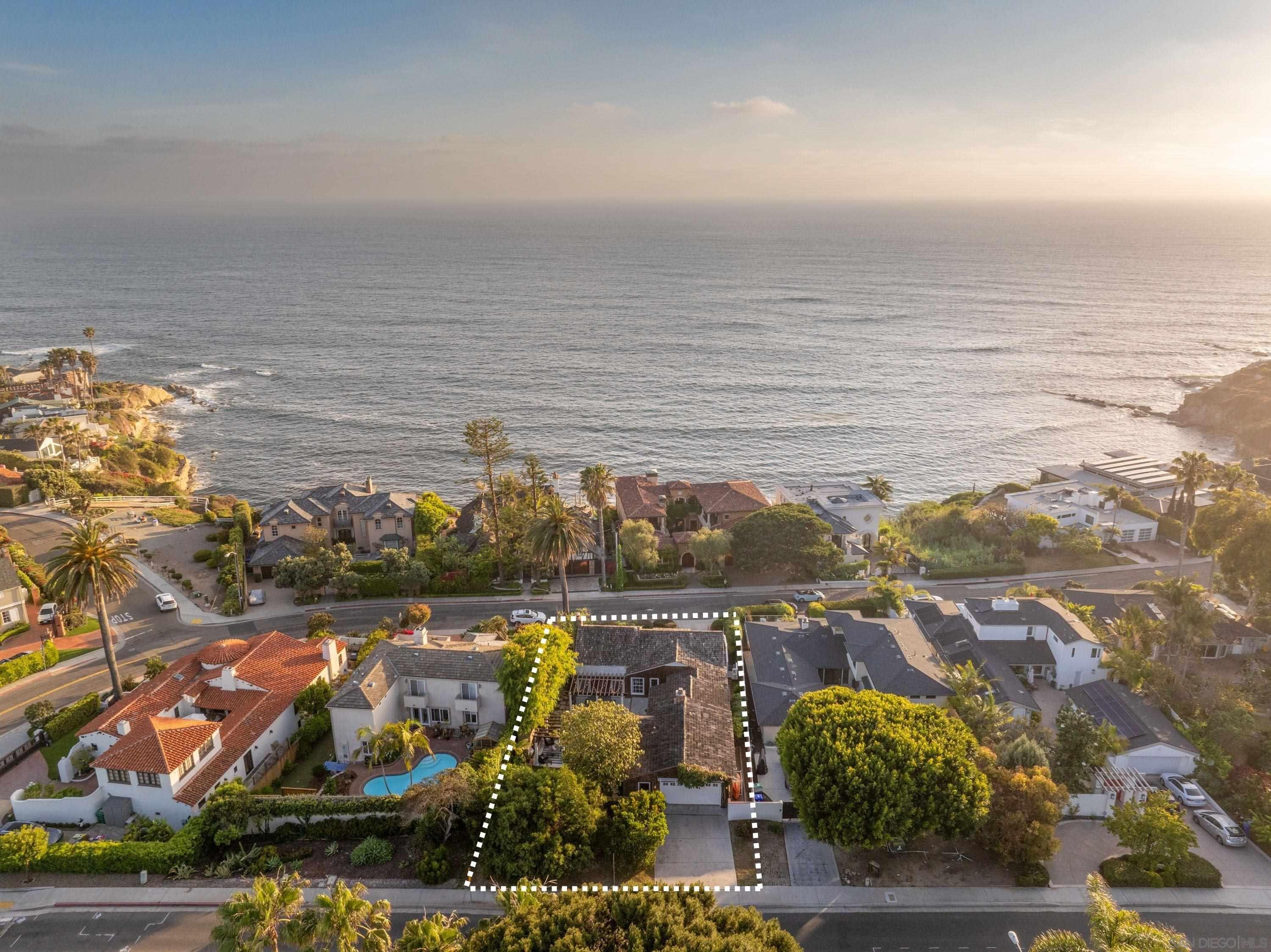5839 Camino De La Costa