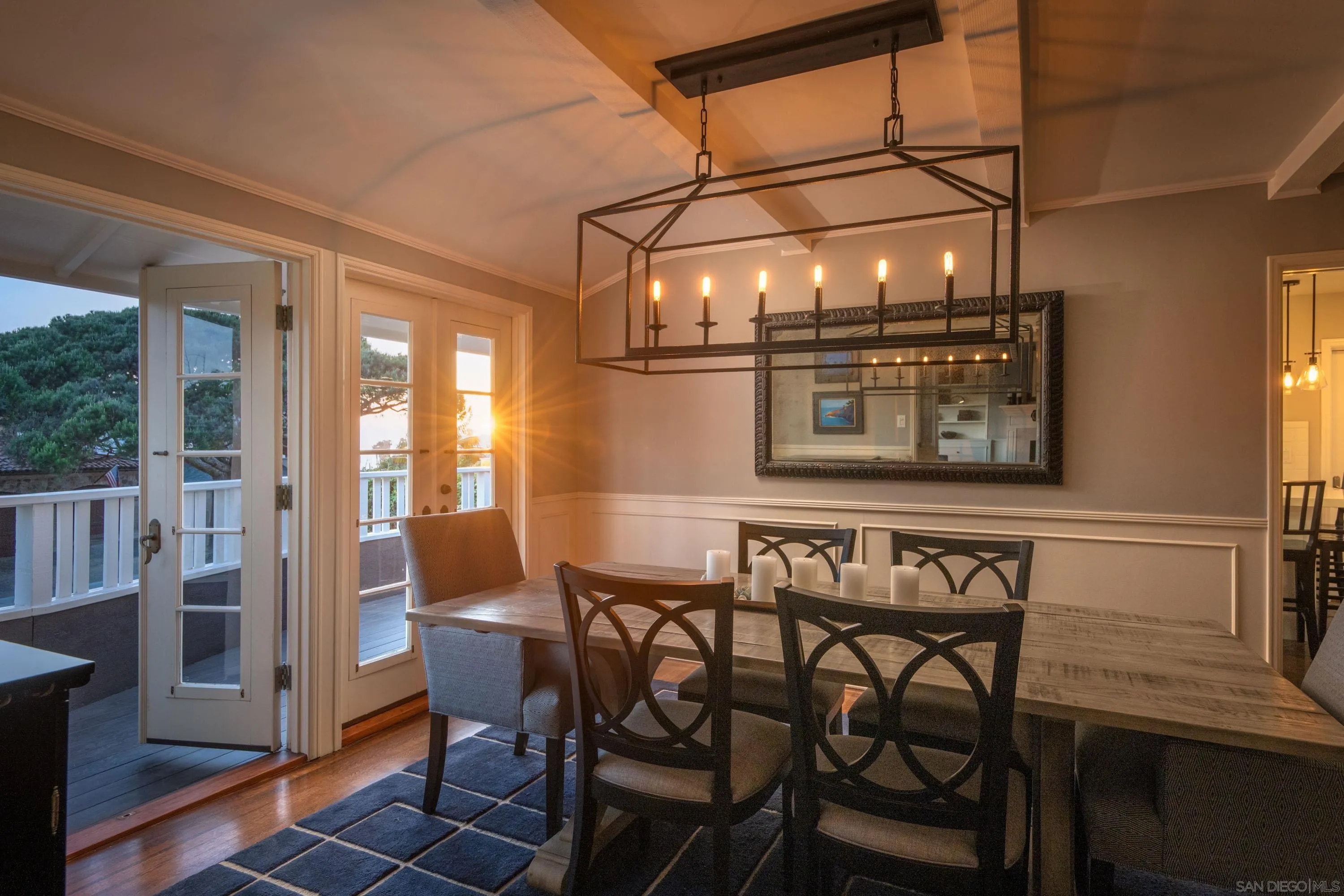 La Jolla, California 92037, United States, 3 Bedrooms Bedrooms, ,2 BathroomsBathrooms,Residential,Pending,137105