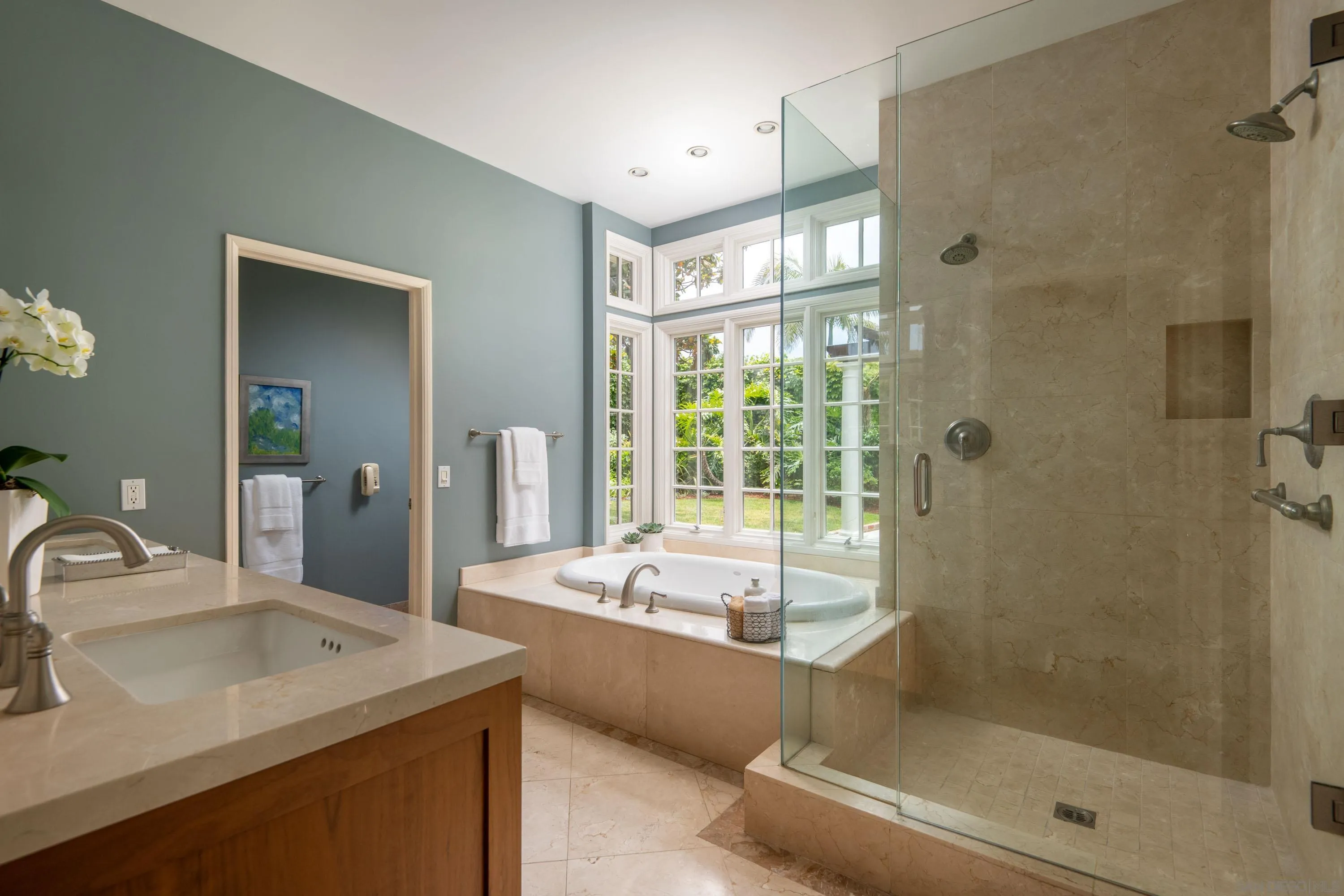 La Jolla, California 92037, United States, 3 Bedrooms Bedrooms, ,2 BathroomsBathrooms,Residential,Pending,137105