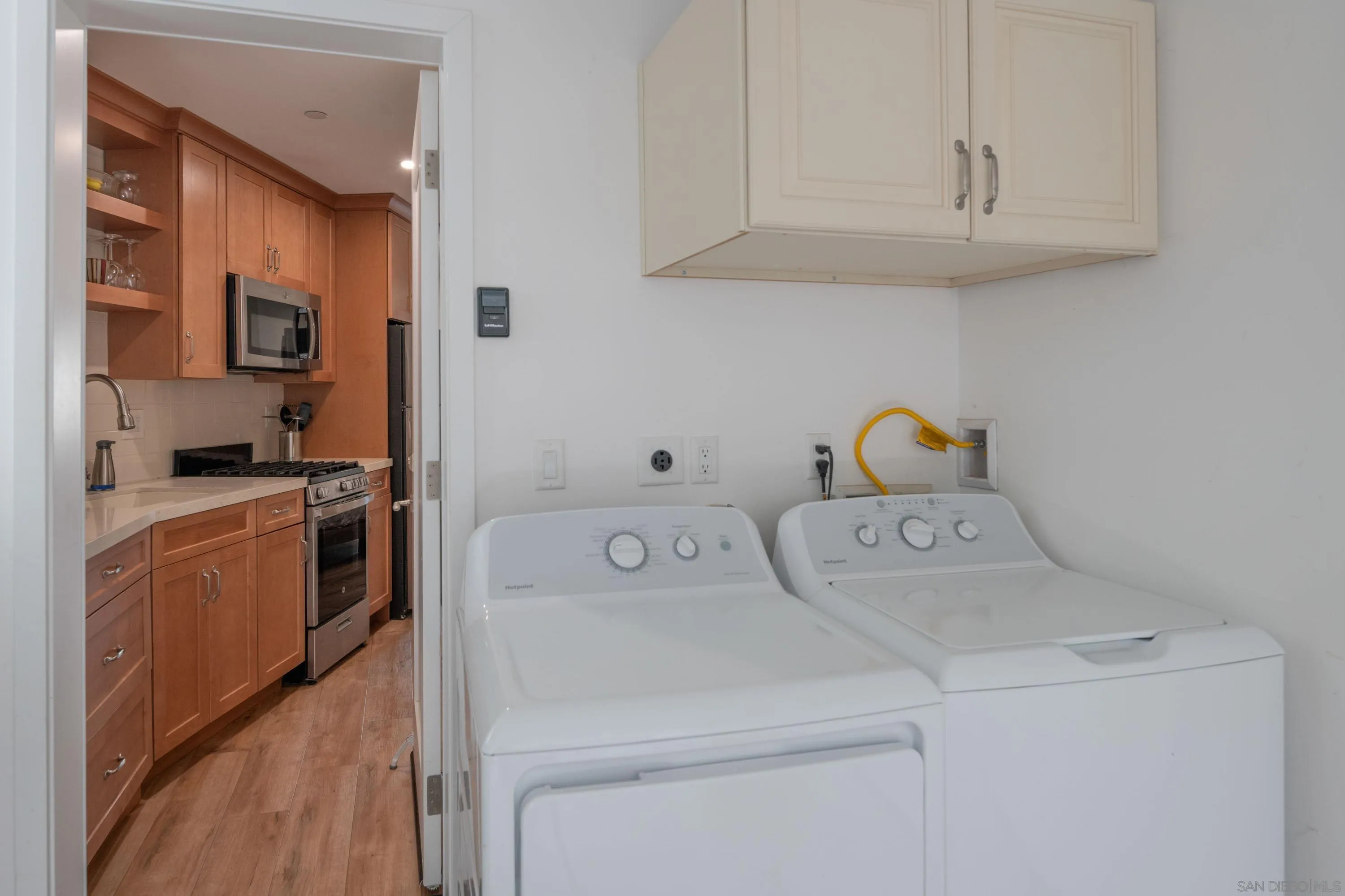 La Jolla, California 92037, United States, 2 Bedrooms Bedrooms, ,5 BathroomsBathrooms,Residential,Active,79270