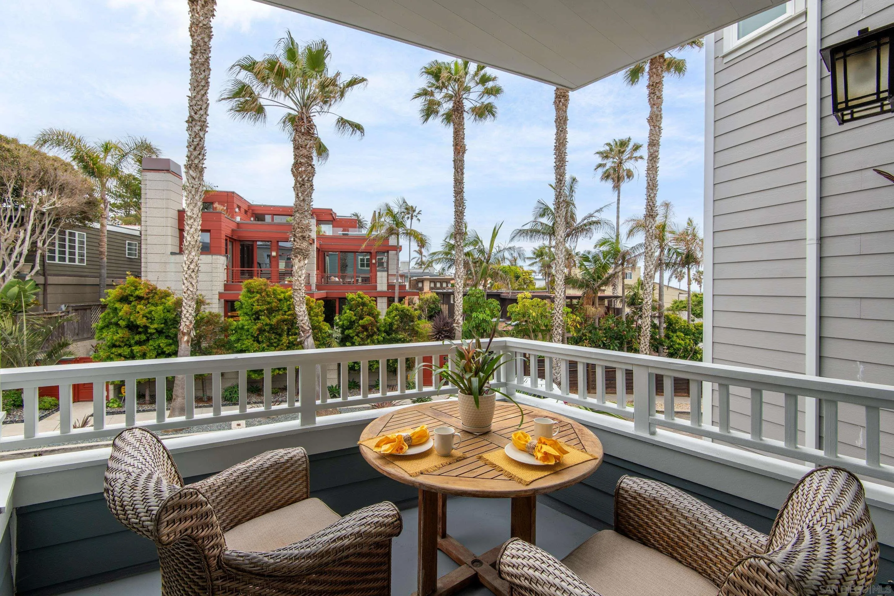 La Jolla, California 92037, United States, 2 Bedrooms Bedrooms, ,5 BathroomsBathrooms,Residential,Active,79270