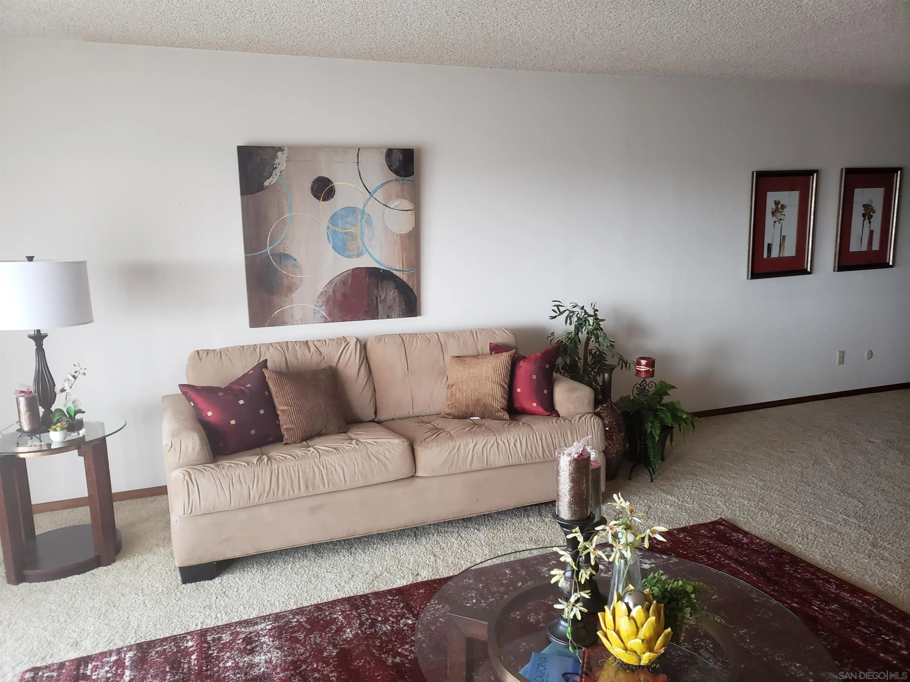 Spring Valley, California 91977, United States, 2 Bedrooms Bedrooms, ,2 BathroomsBathrooms,Residential,Pending,3136