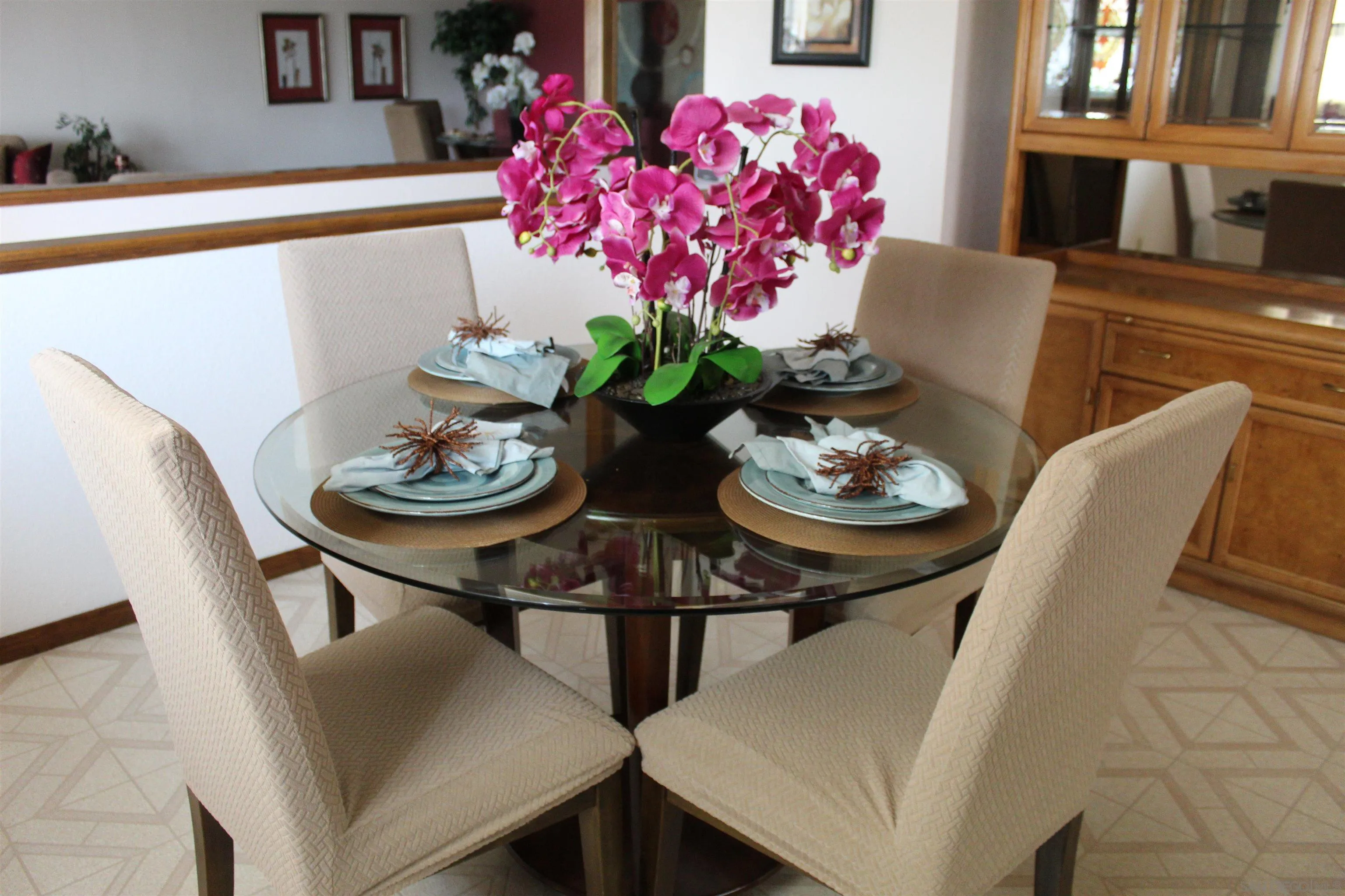 Spring Valley, California 91977, United States, 2 Bedrooms Bedrooms, ,2 BathroomsBathrooms,Residential,Pending,3136