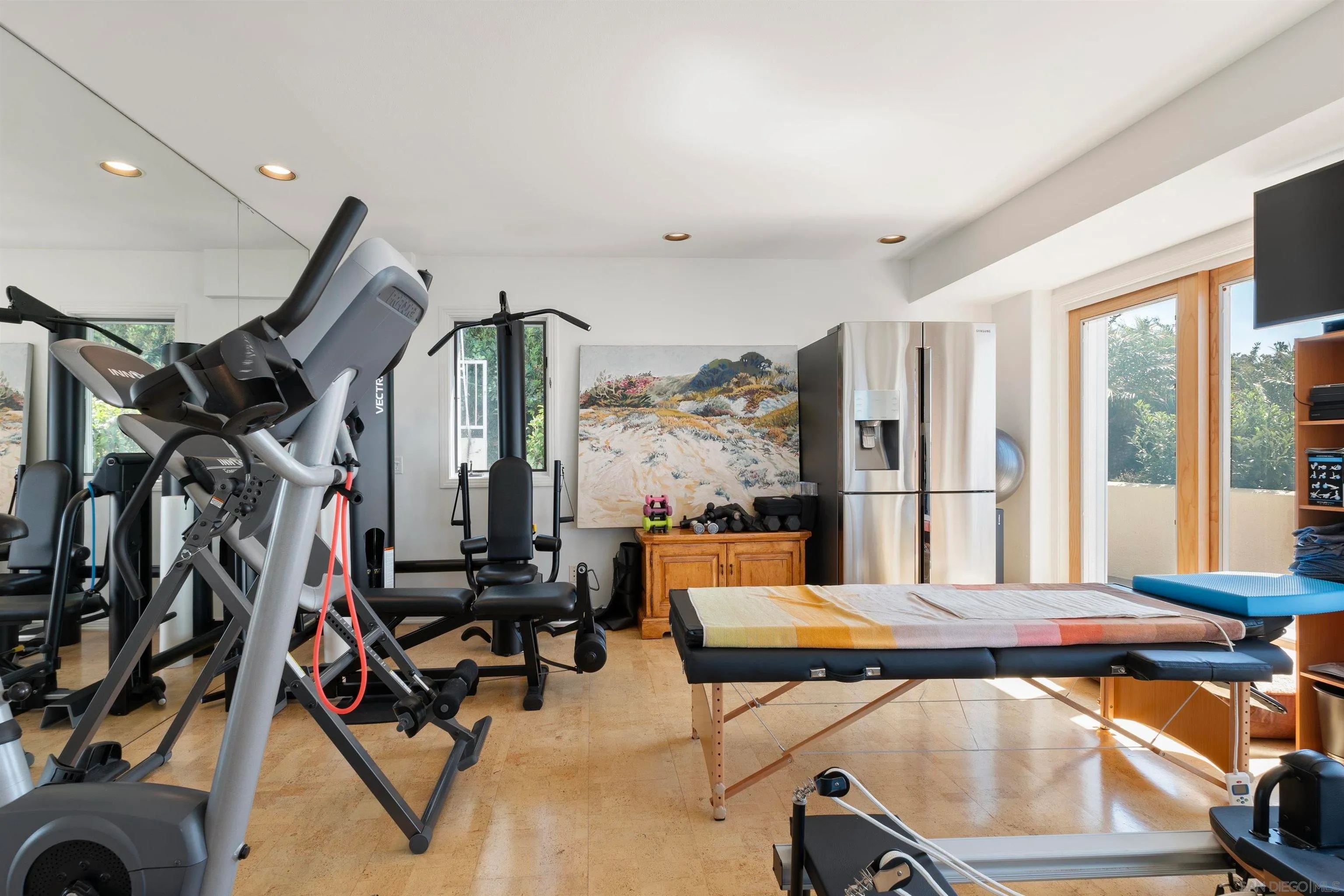 La Jolla, California 92037, United States, 6 Bedrooms Bedrooms, ,6 BathroomsBathrooms,Residential,Active,81007