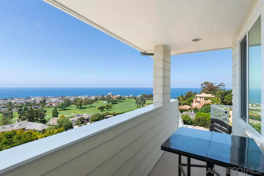 La Jolla, California 92037, United States, 6 Bedrooms Bedrooms, ,6 BathroomsBathrooms,Residential,Active,81007