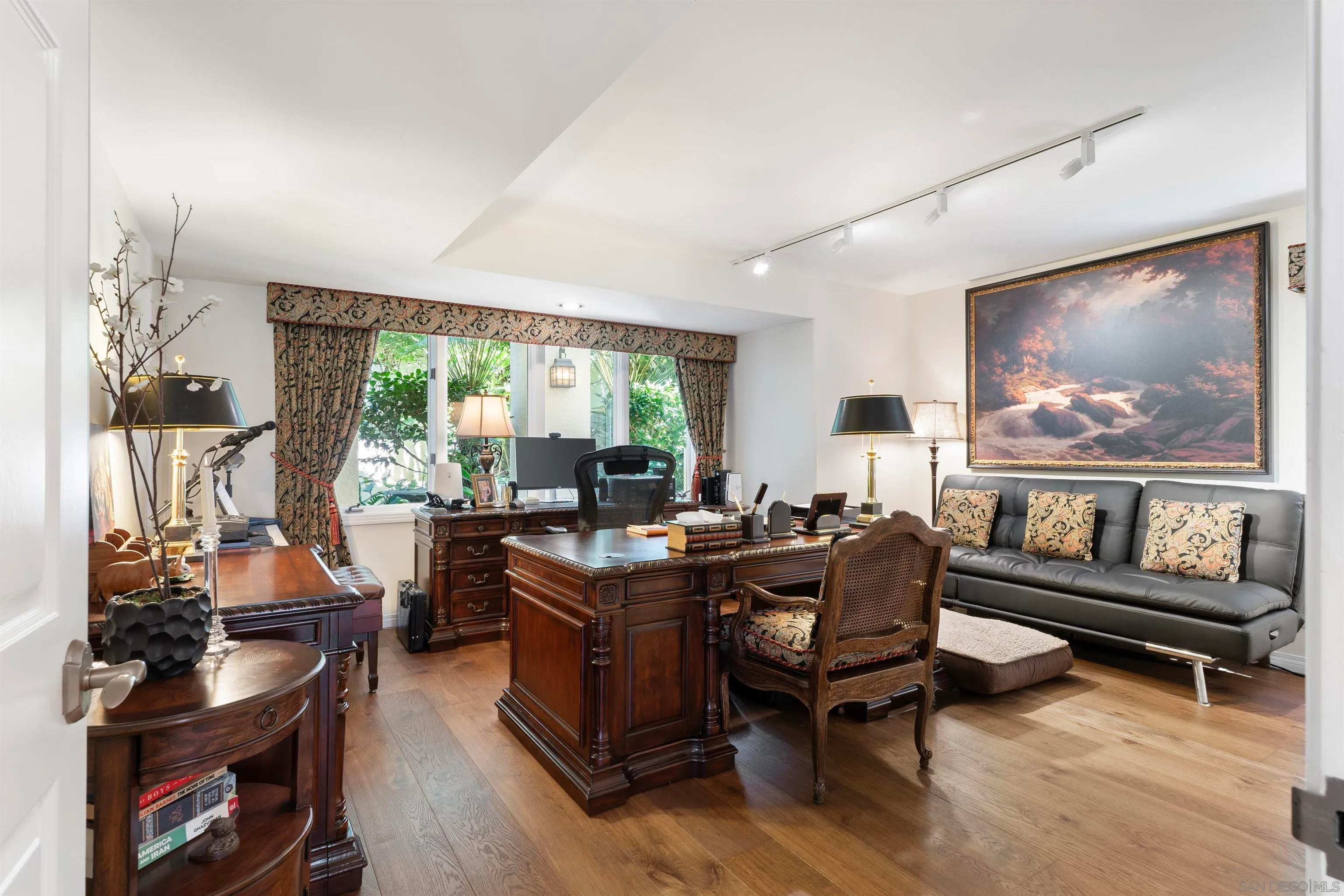 La Jolla, California 92037, United States, 6 Bedrooms Bedrooms, ,6 BathroomsBathrooms,Residential,Active,81007