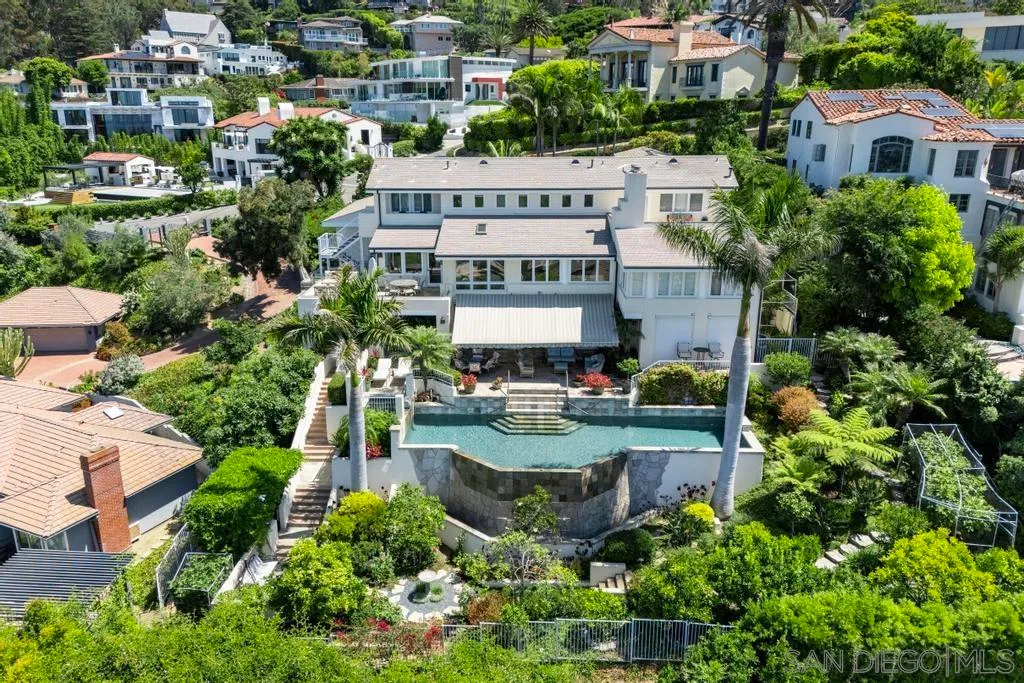 La Jolla, California 92037, United States, 6 Bedrooms Bedrooms, ,6 BathroomsBathrooms,Residential,Active,81007