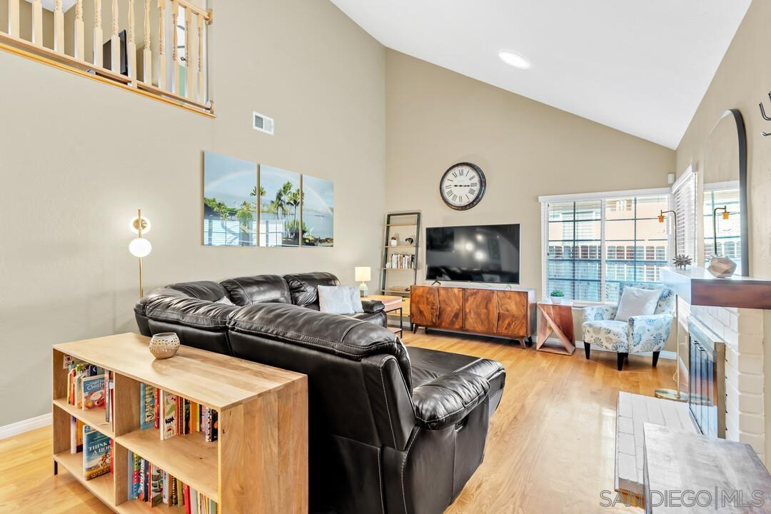 14537 High Pine