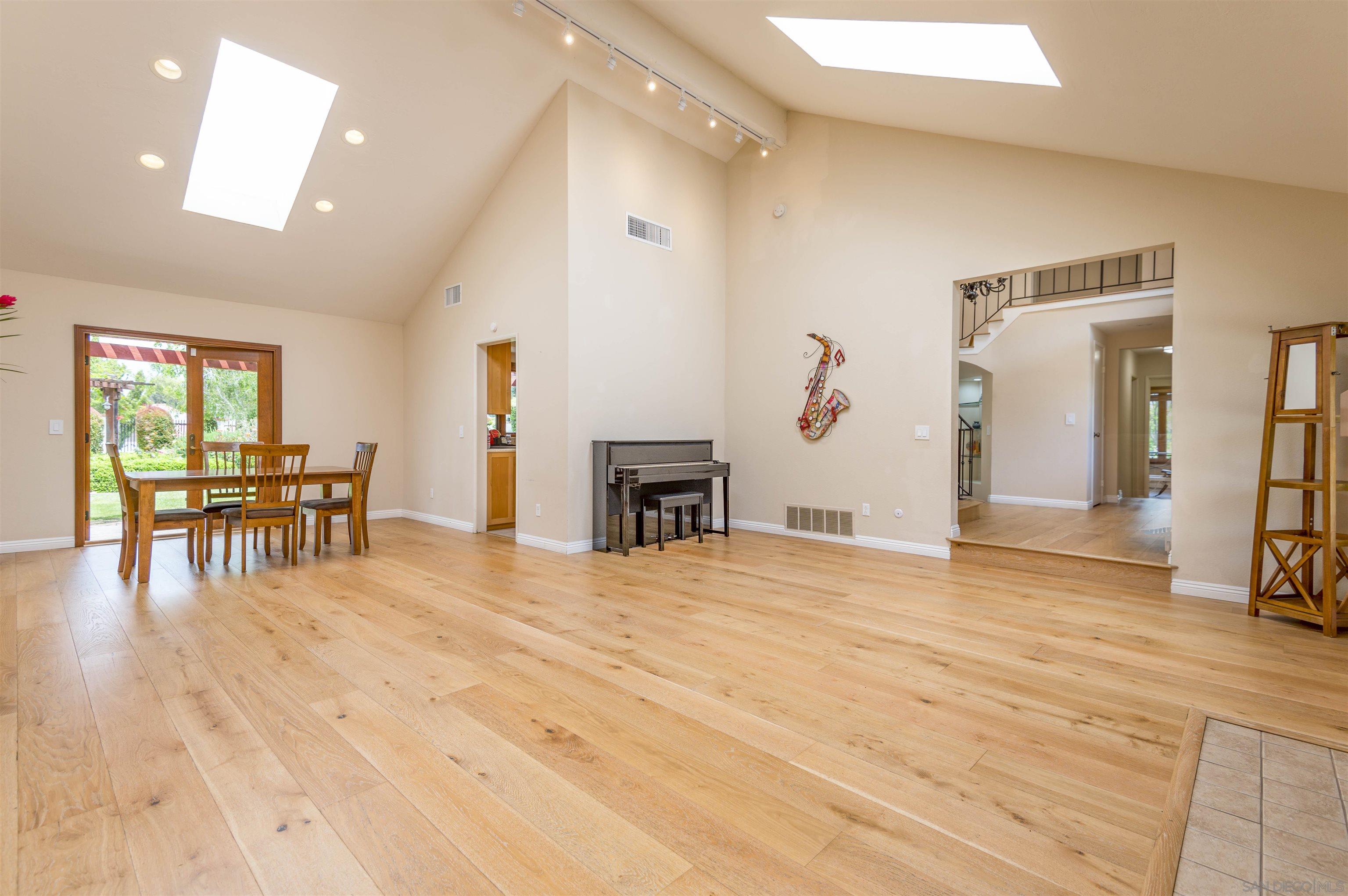 3408 Lomas Serenas Dr