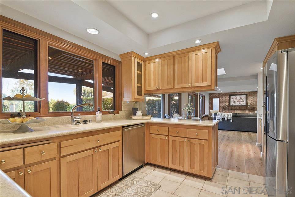 3408 Lomas Serenas Dr