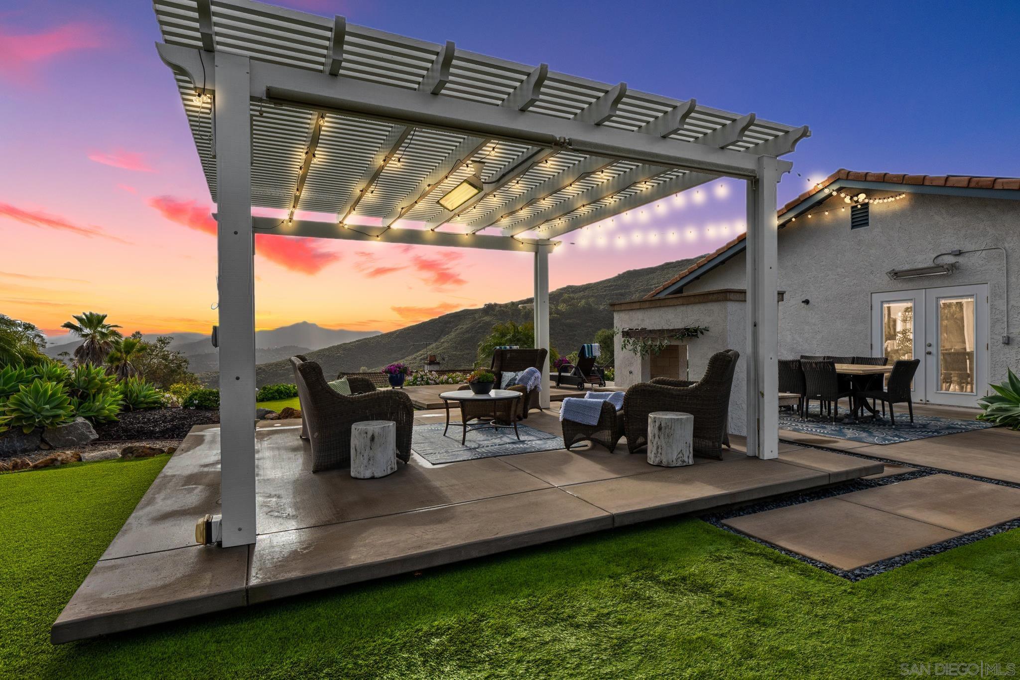 1150 Via Privada