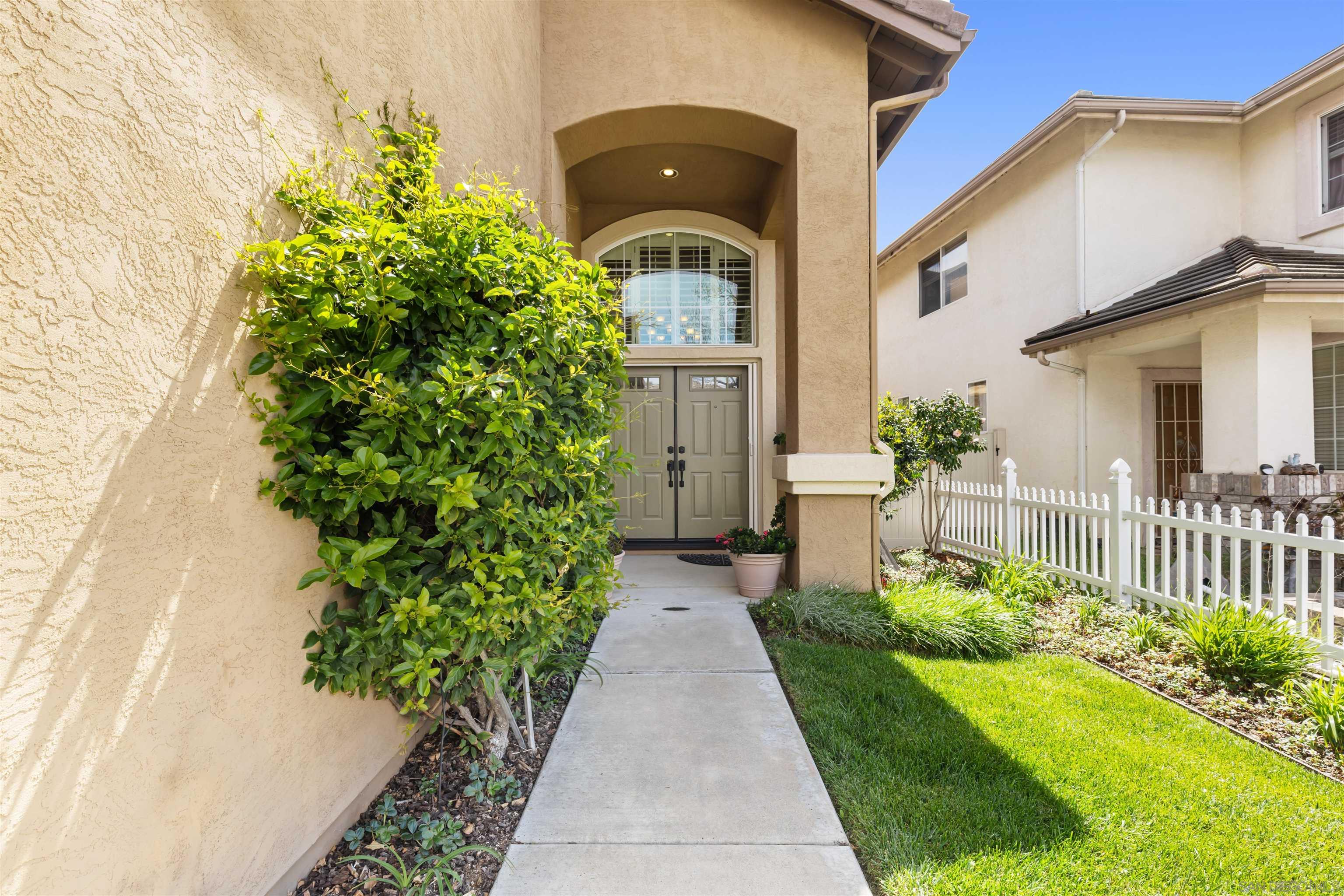 13793 Fontanelle Pl