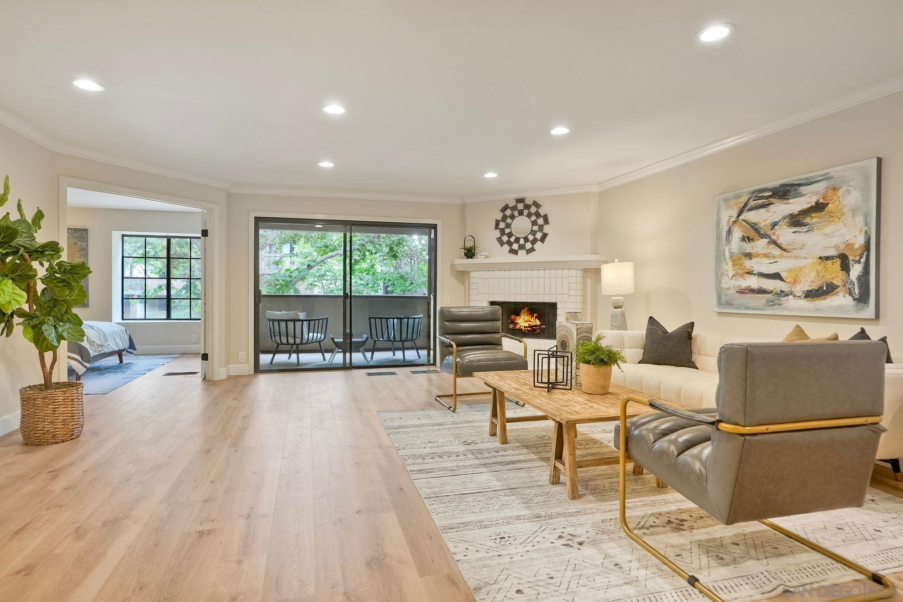 8860 Villa La Jolla Dr 202