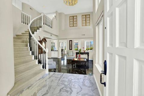 14082 Montfort Ct San Diego CA 92128