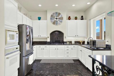 14082 Montfort Ct San Diego CA 92128