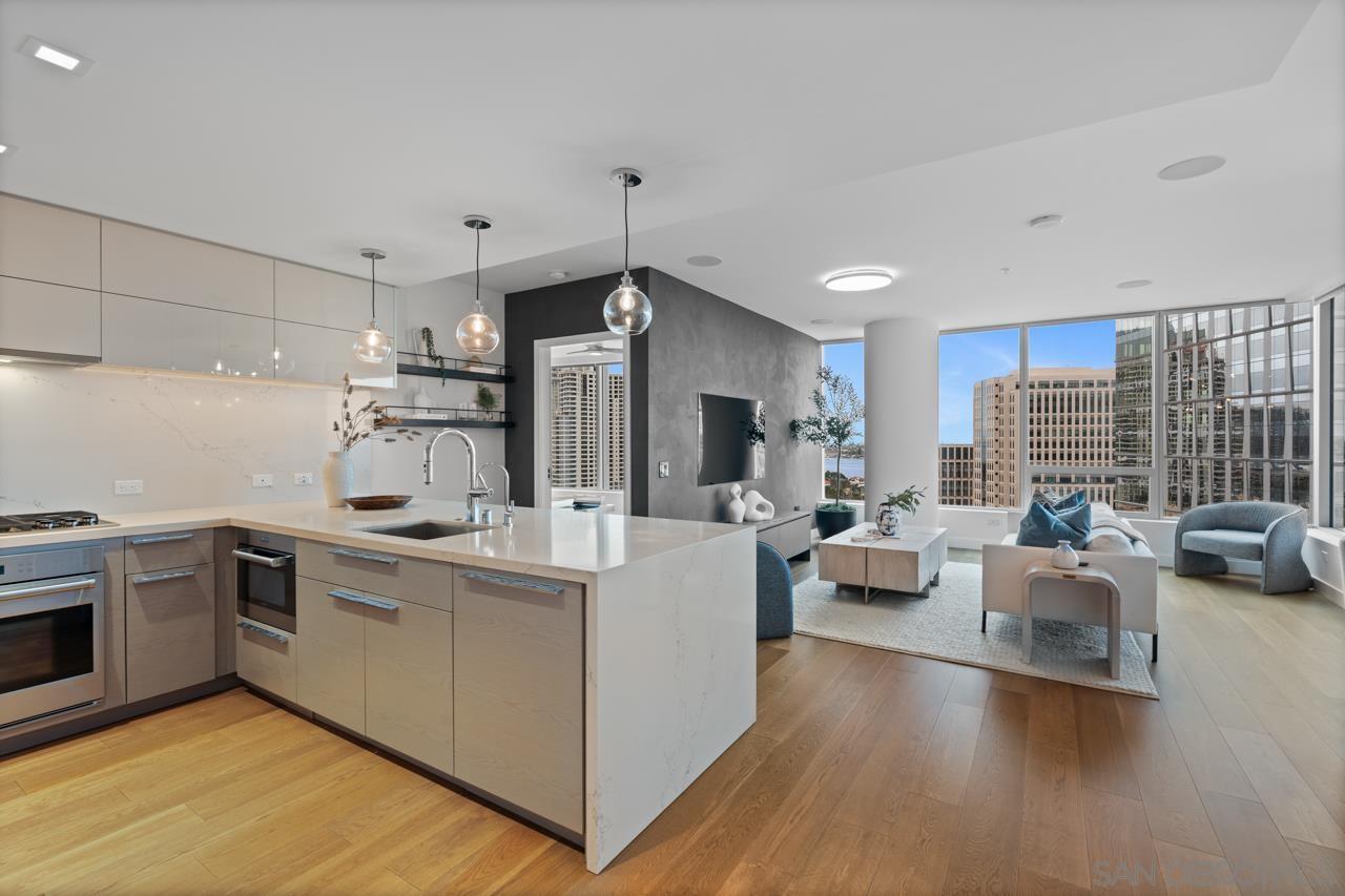 888 W E St 1603
