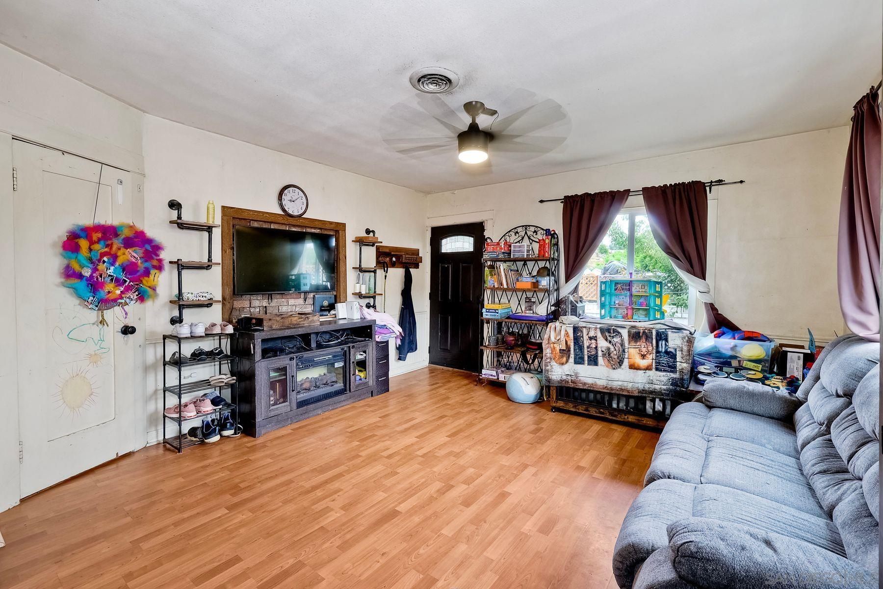 9428 Prospect Ave