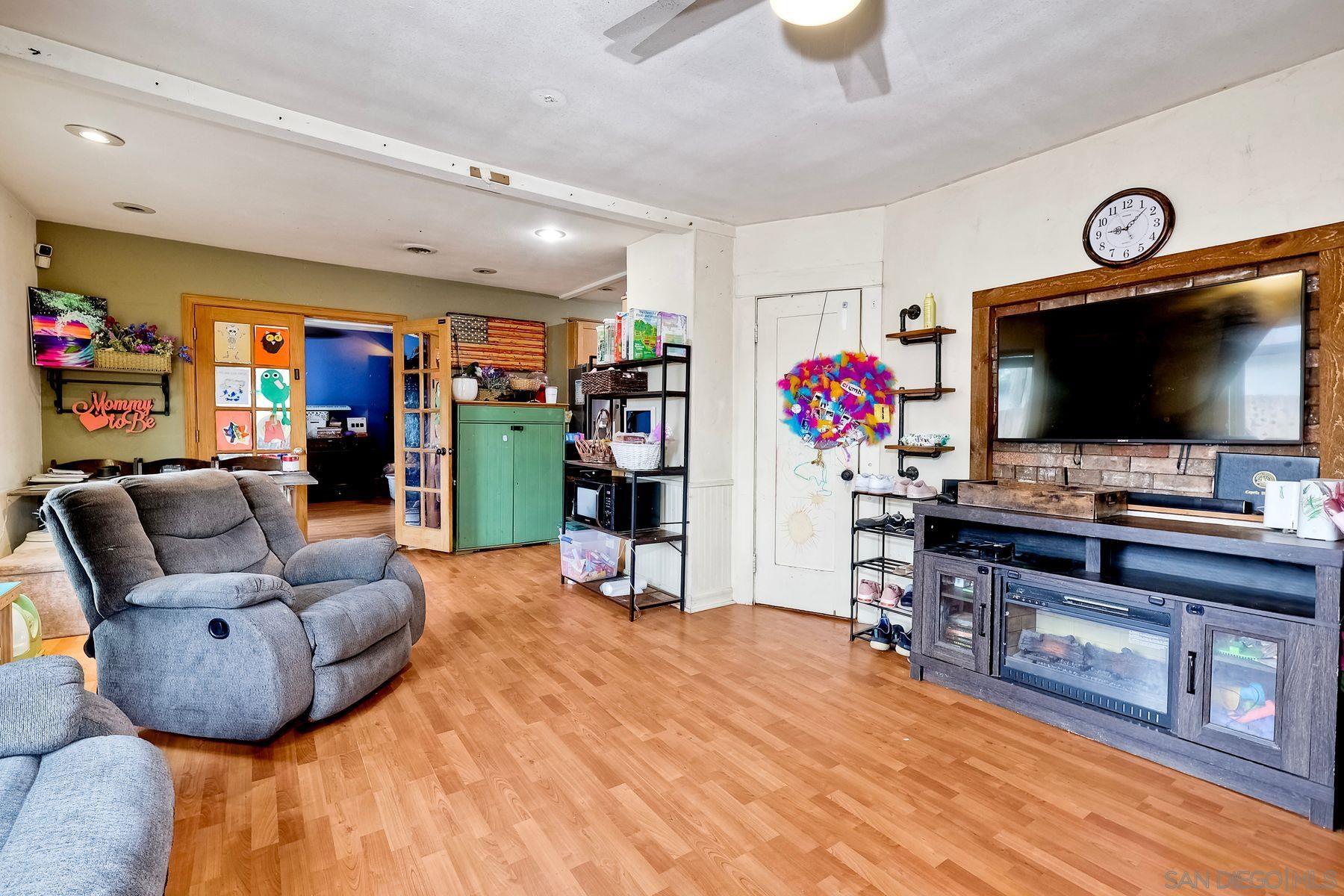 9428 Prospect Ave