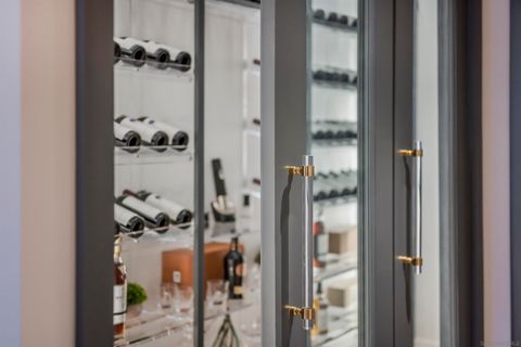 888 W E st 3602 San Diego CA 92101