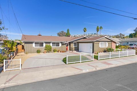 5852  Lomond Dr San Diego CA 92120