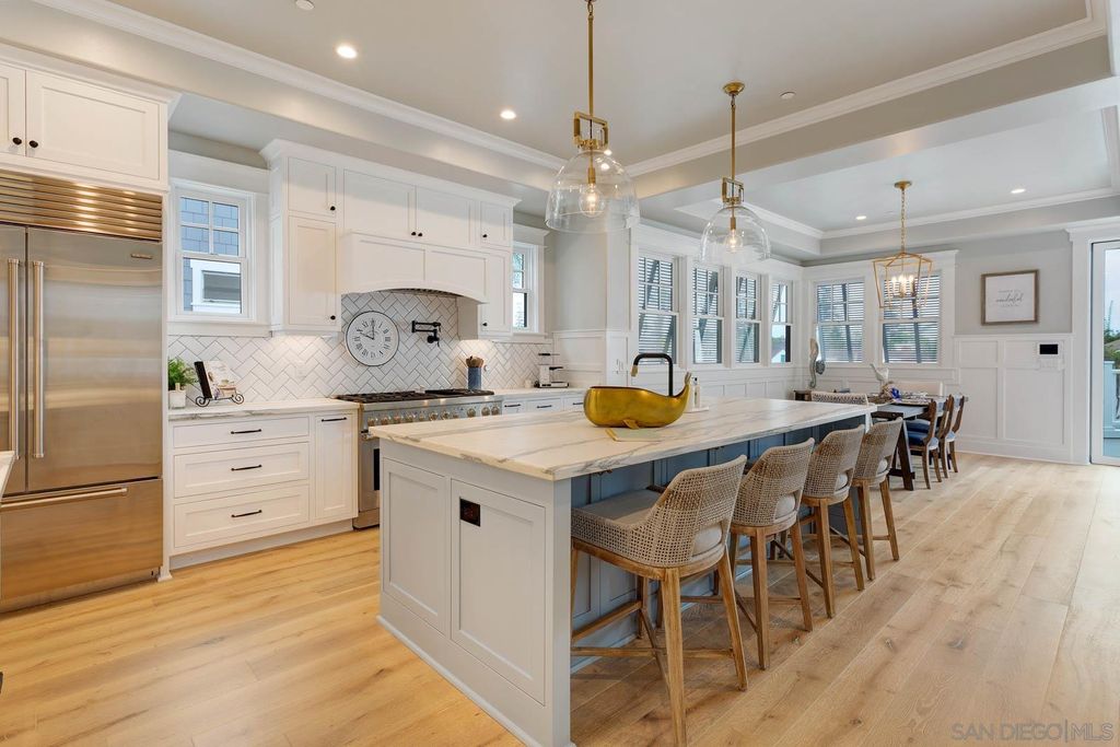 Photo of 1048 Isabella Ave, Coronado, CA 92118 (MLS # 250017622)