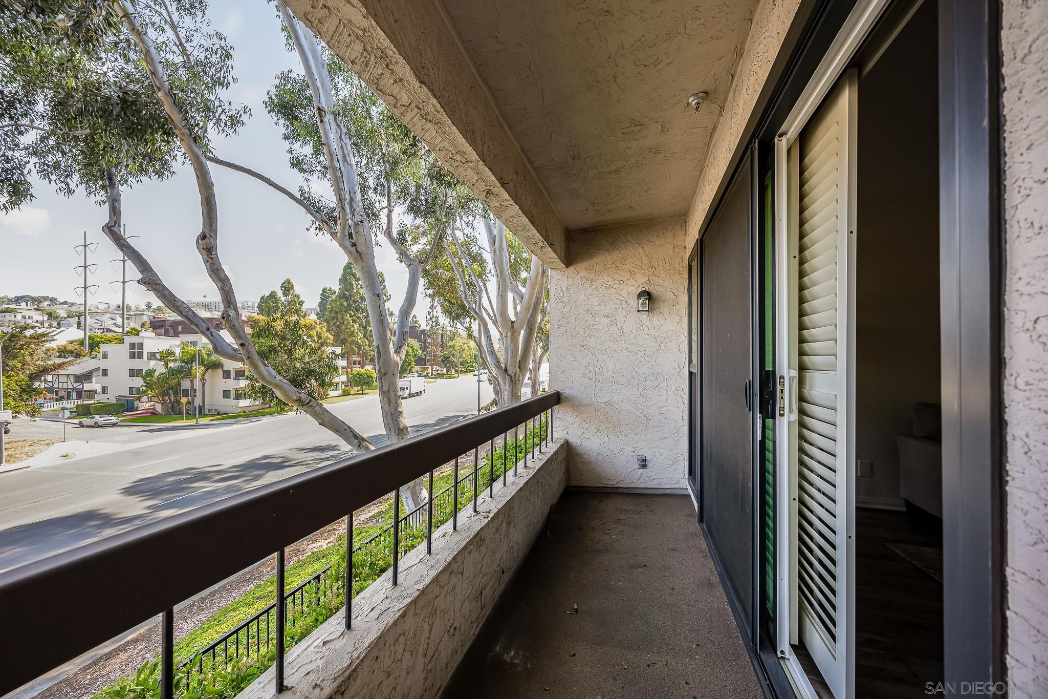 5705 Friars Rd 19