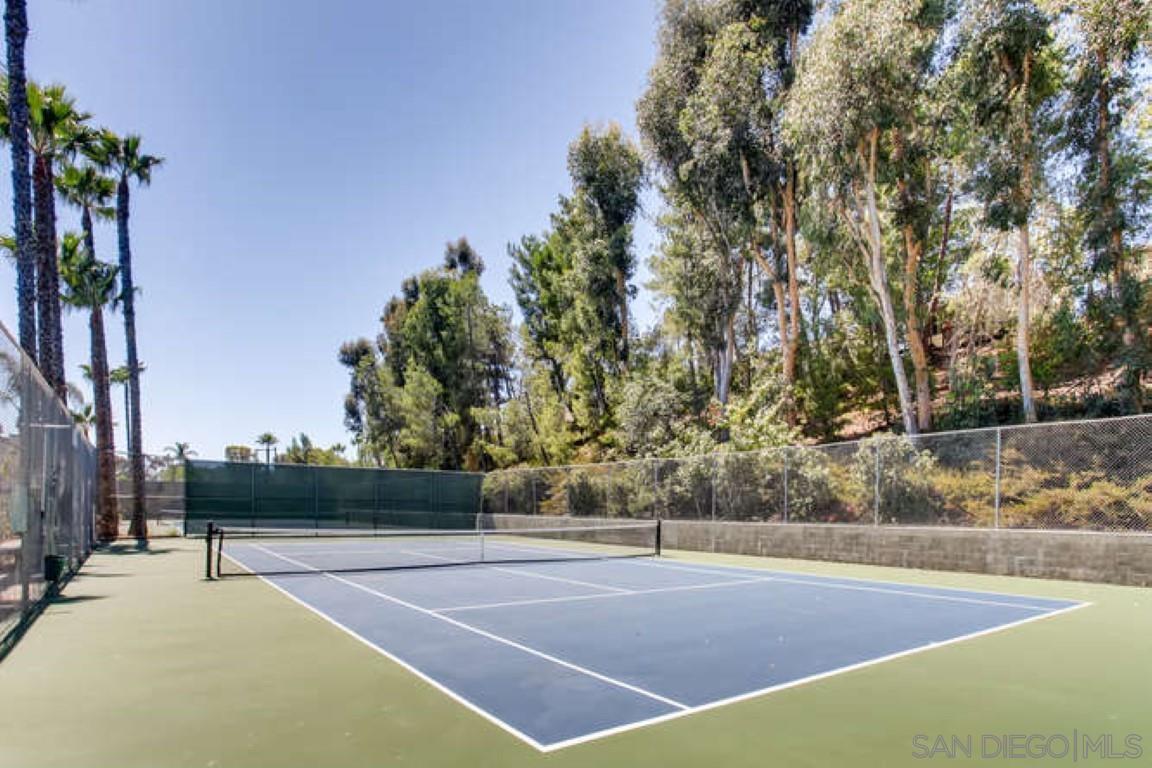 5916 Portobelo court
