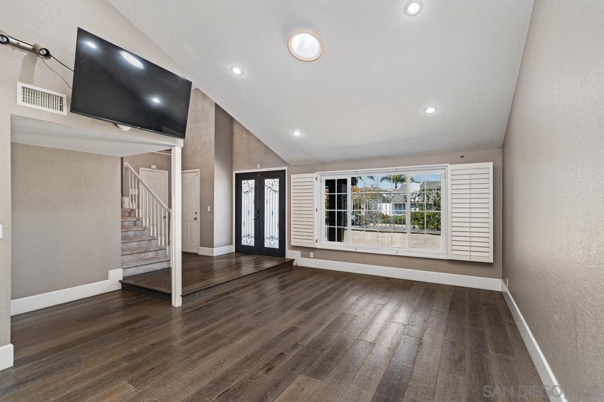9388 Warbler Ave