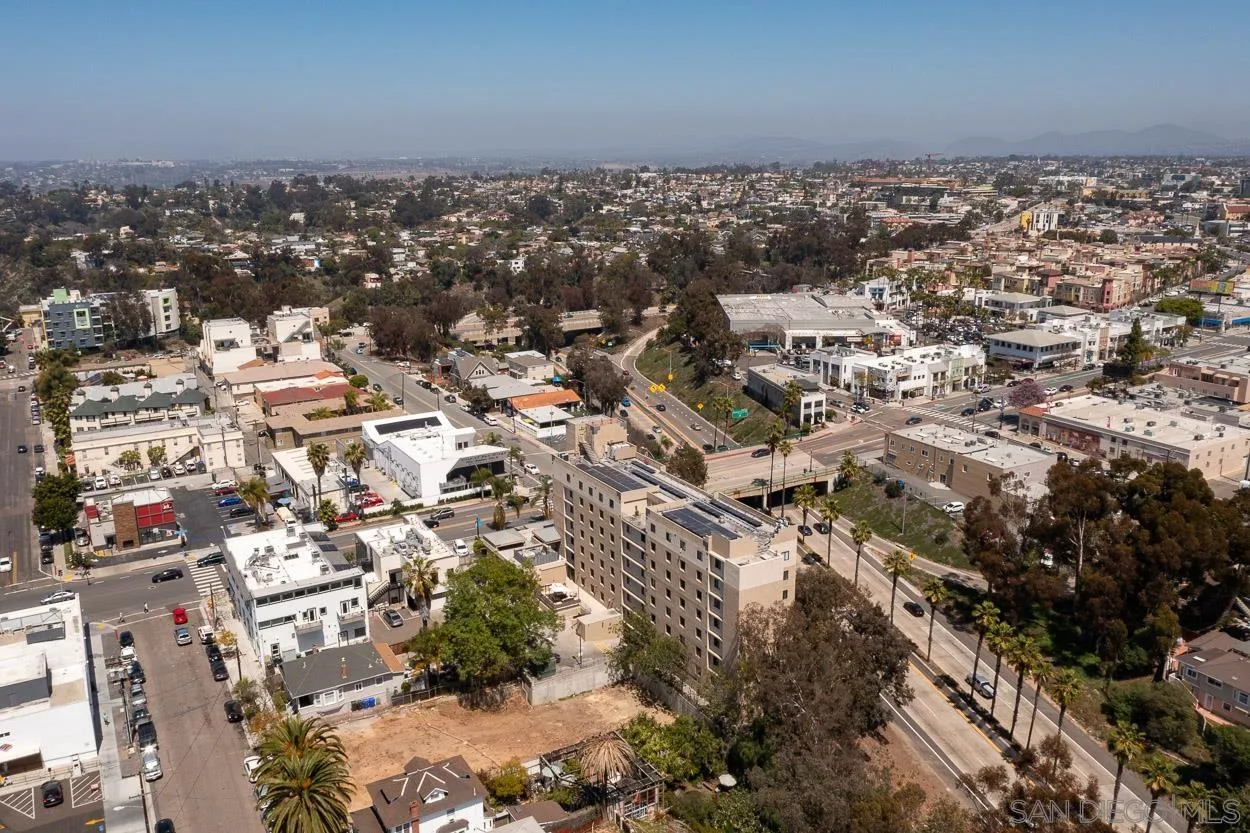 San Diego, California 92103, United States, 3 Bedrooms Bedrooms, ,2 BathroomsBathrooms,Residential,Active,78472