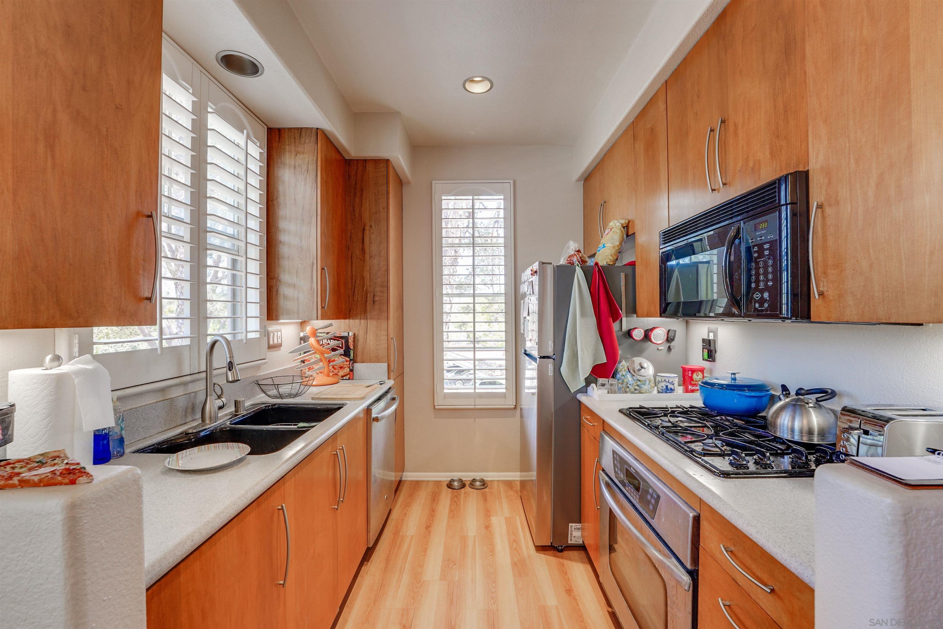 3606 BERNWOOD PLACE 14
