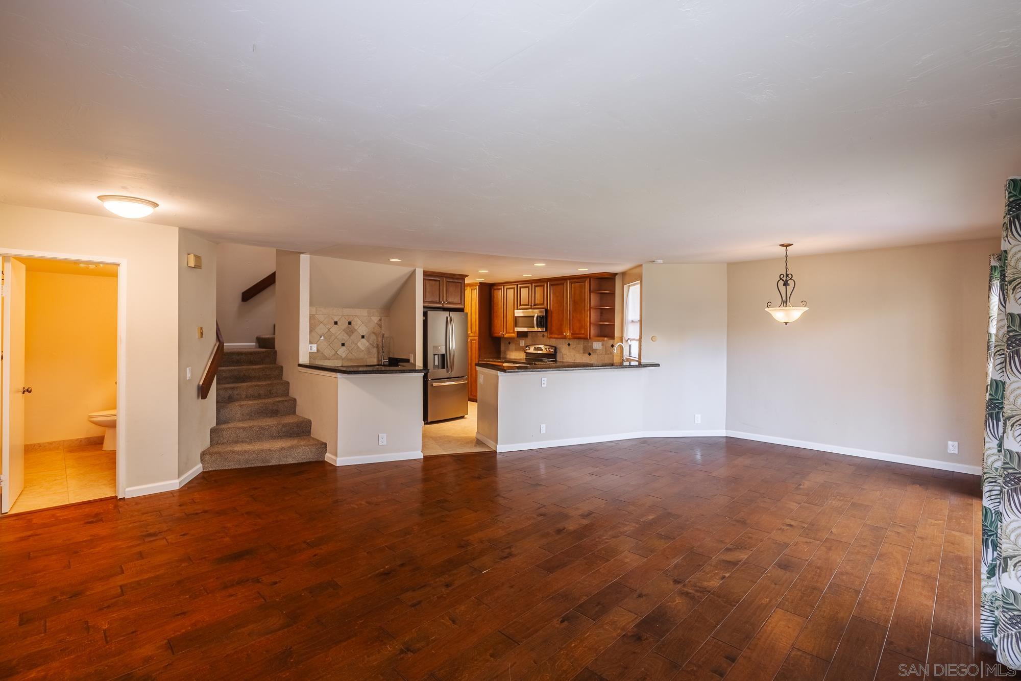 1535 Northrim Ct 254