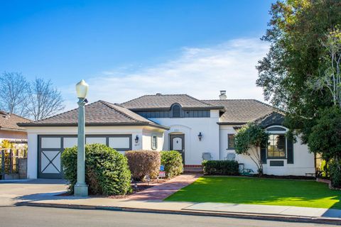 4811 E Alder Dr San Diego CA 92116