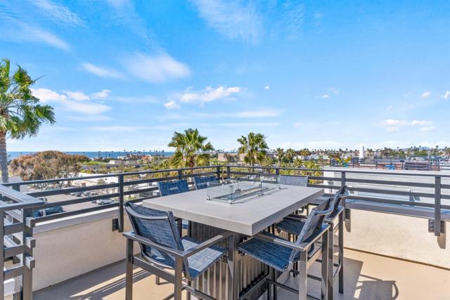 1573 Vista Del Mar Way