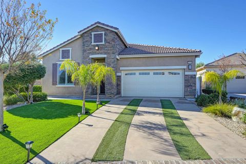 Photo of 26549 Roseate Cir, Menifee, CA 92584 (MLS # 250027583)
