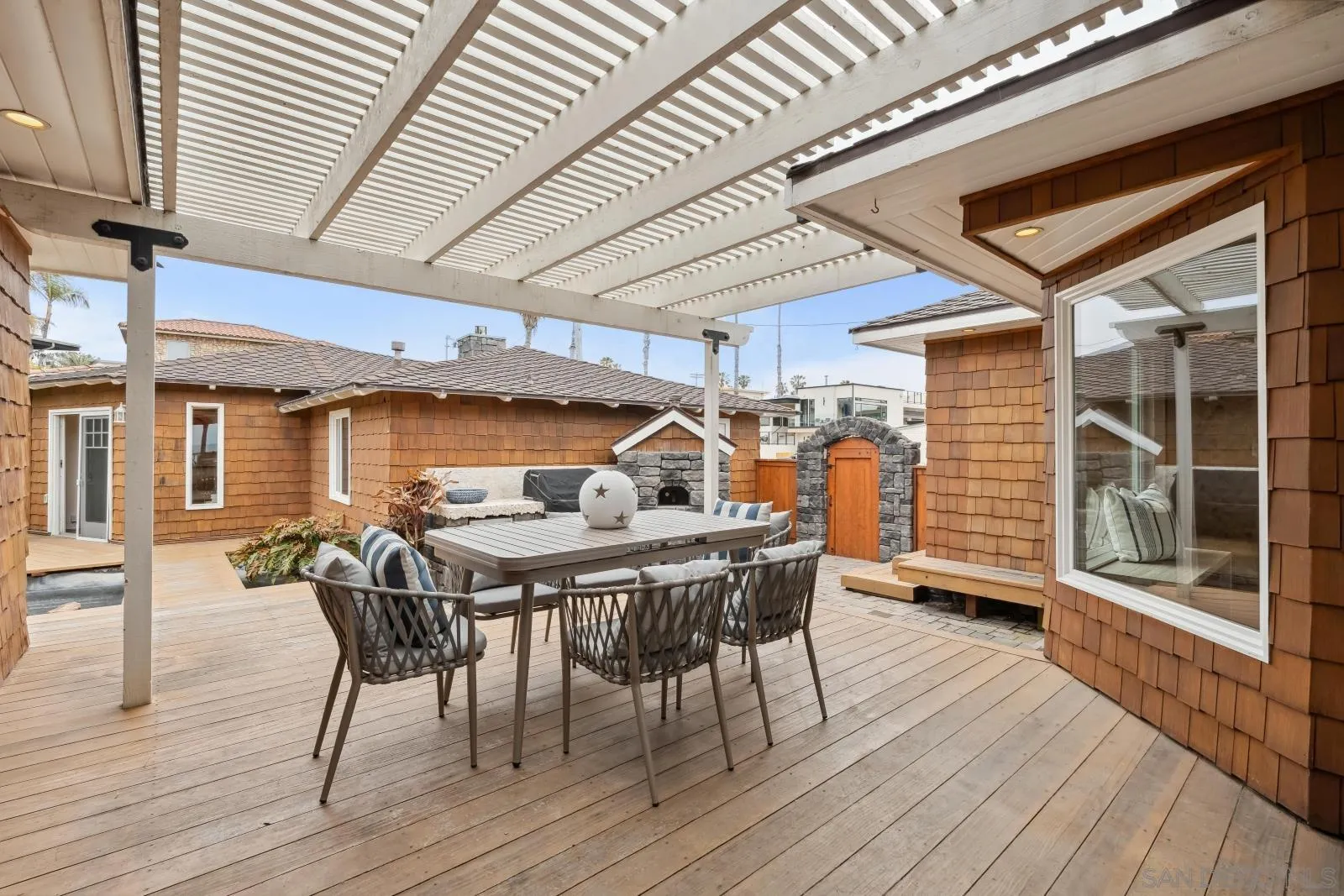 San Diego, California 92109, United States, 3 Bedrooms Bedrooms, ,4 BathroomsBathrooms,Residential,Active,125453